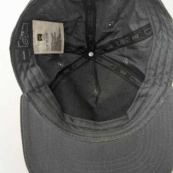 Nike Snapback 5 Panel Youth Hat - Picture 3 of 5